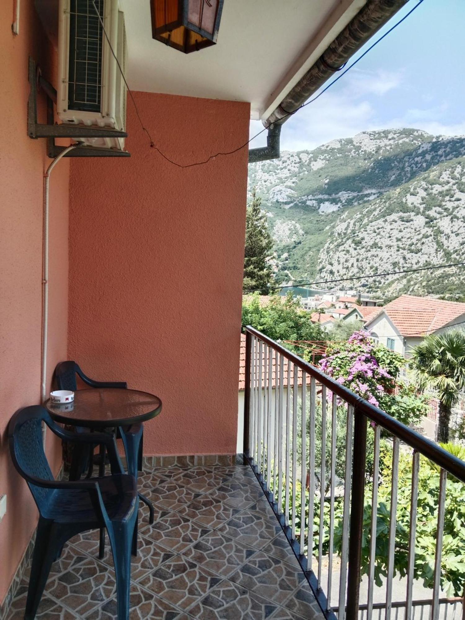 Rooms Banicevic Risan Exterior photo