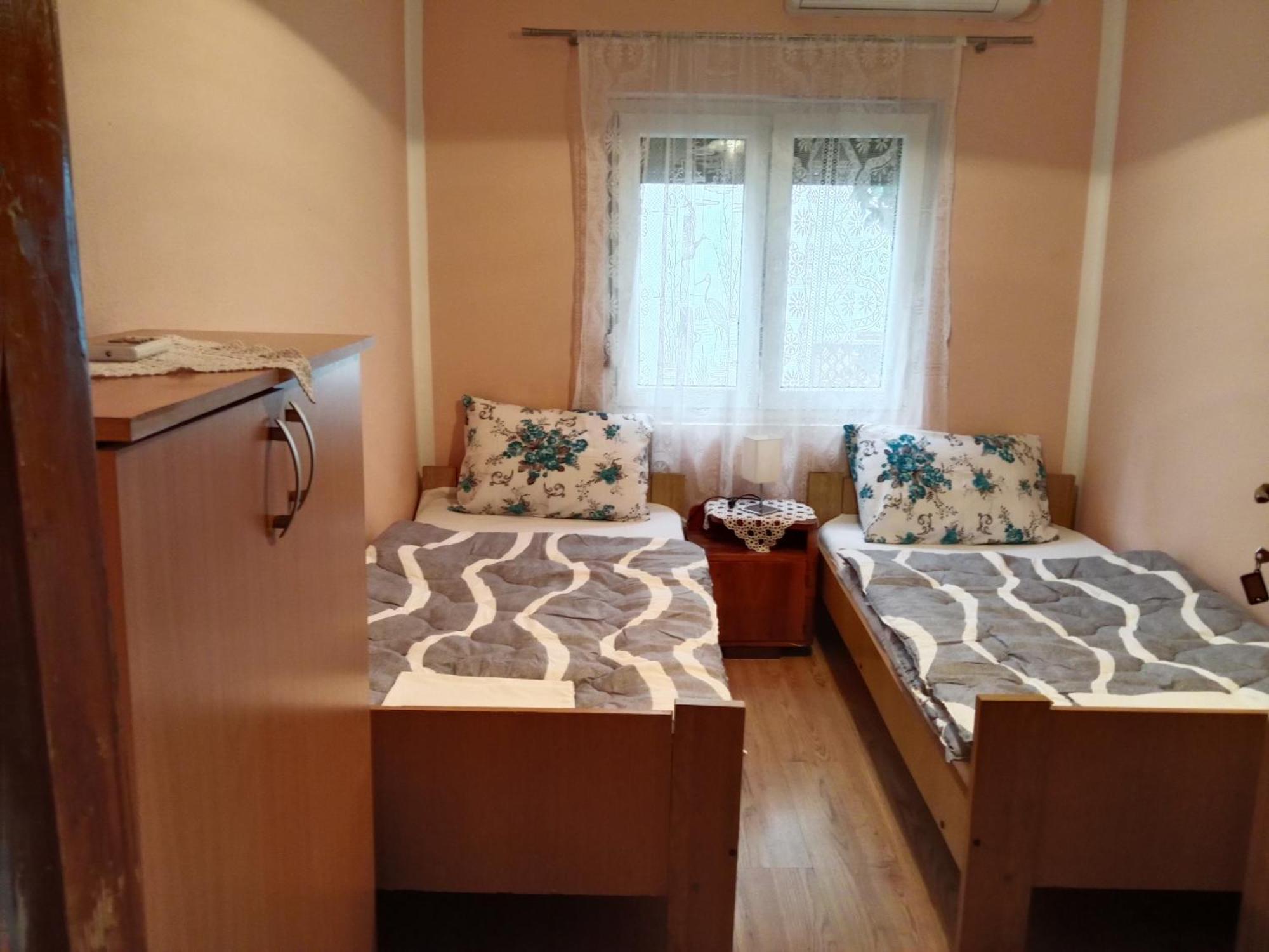 Rooms Banicevic Risan Exterior photo
