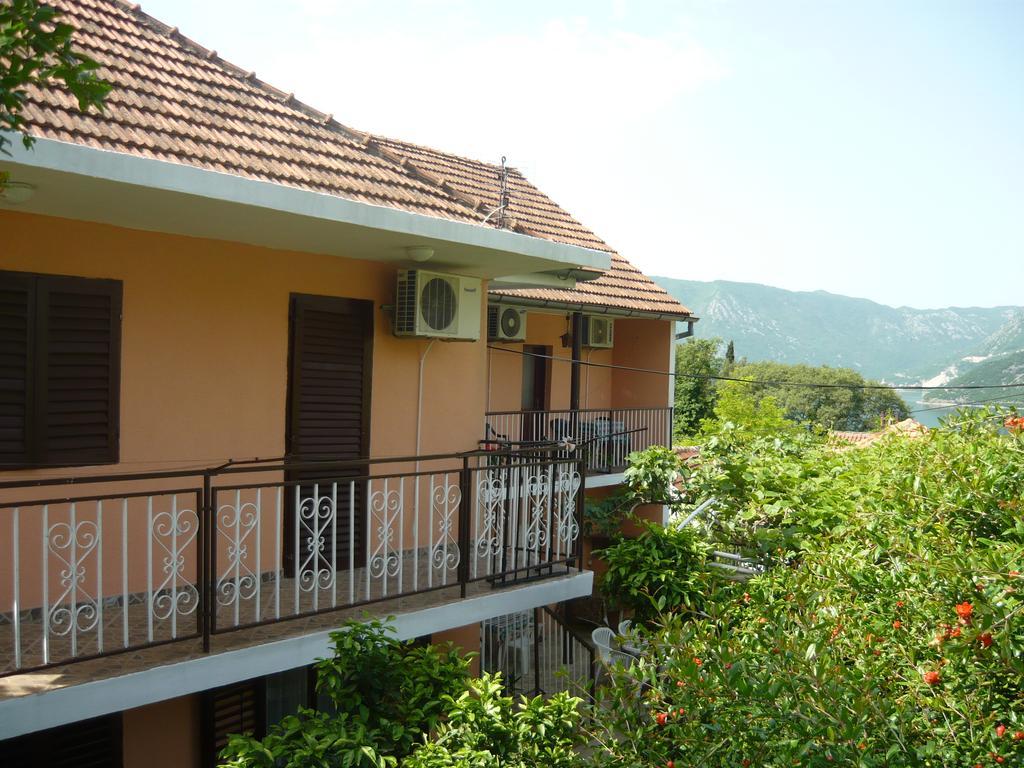 Rooms Banicevic Risan Exterior photo